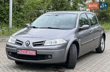 Хэтчбек Renault Megane 2008 в 