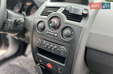 Хэтчбек Renault Megane 2008 в 