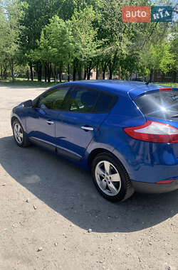 Хэтчбек Renault Megane 2009 в 