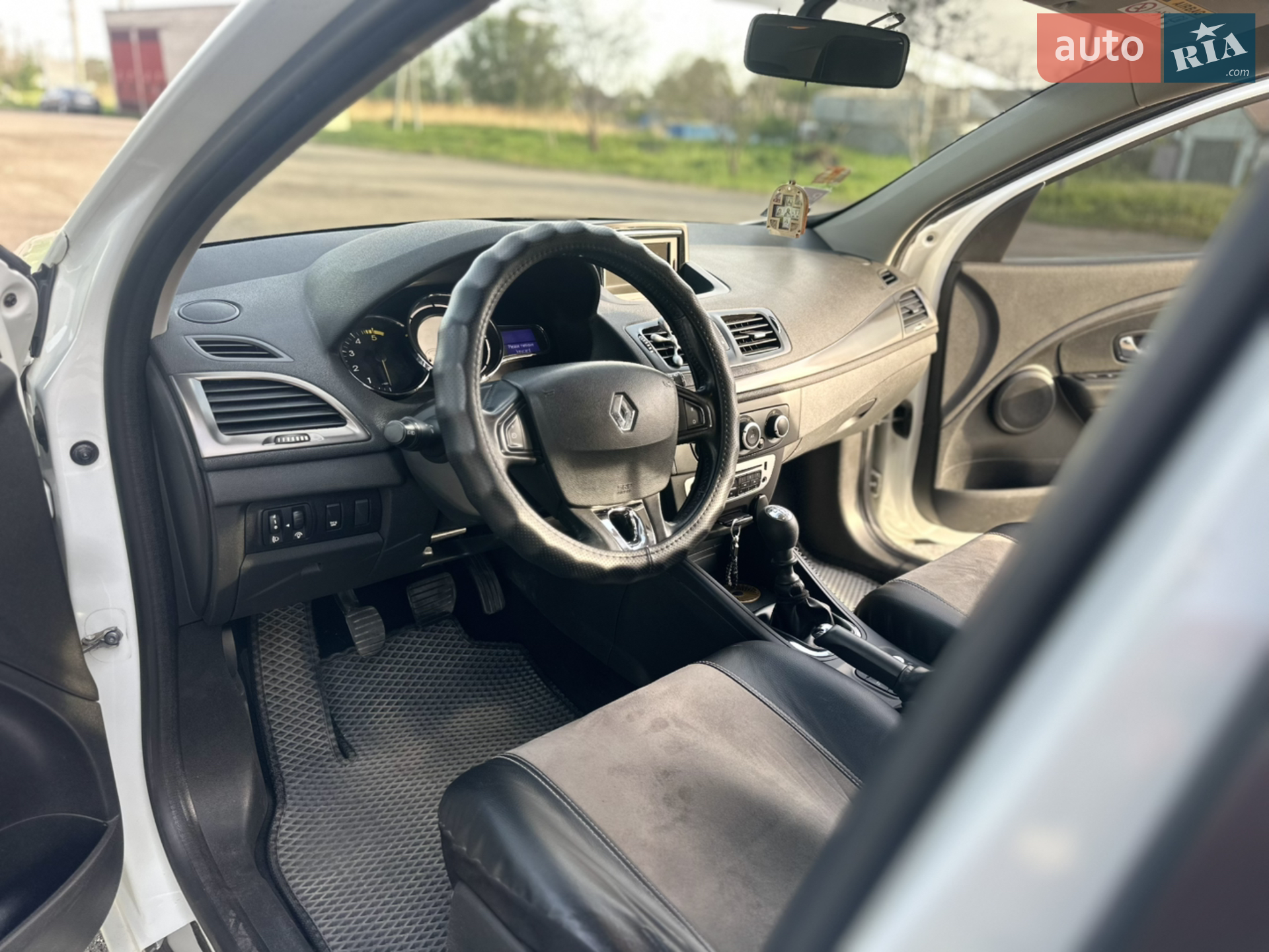 2015 Renault Megane - мініатюра 8