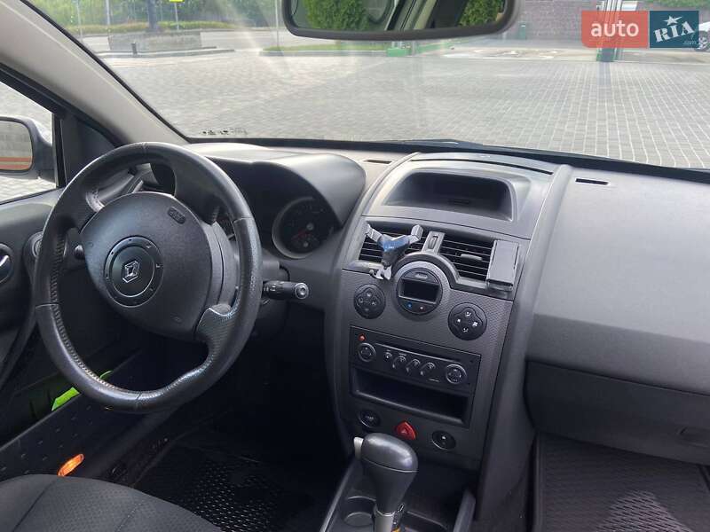 Седан Renault Megane 2004 в Кропивницькому