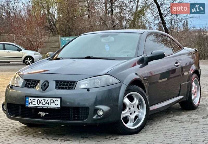 Кабриолет Renault Megane 2005 в 