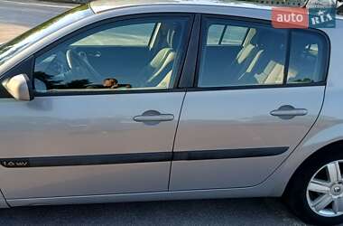 Хетчбек Renault Megane 2004 в 