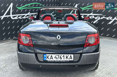 Кабриолет Renault Megane 2005 в 