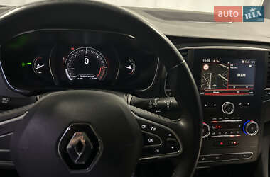 Седан Renault Megane 2020 в 