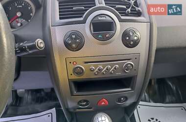 Универсал Renault Megane 2004 в 