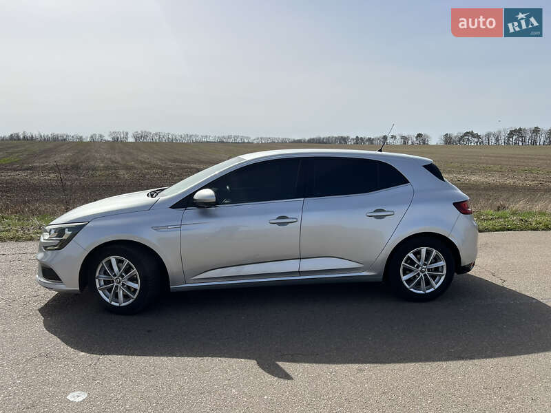 Хэтчбек Renault Megane 2016 в Киеве