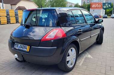 Хетчбек Renault Megane 2006 в 