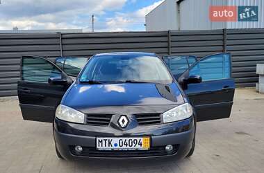 Хетчбек Renault Megane 2006 в 