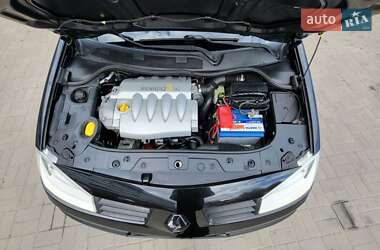 Хетчбек Renault Megane 2006 в 