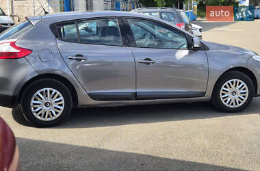 Хетчбек Renault Megane 2009 в 