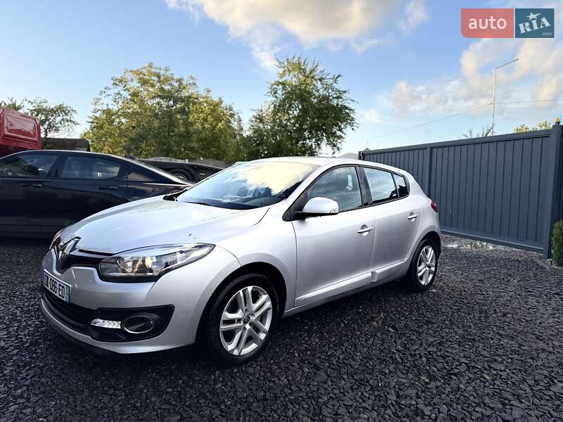 Хэтчбек Renault Megane 2014 в 