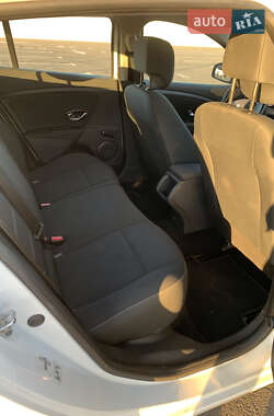 Хетчбек Renault Megane 2014 в 