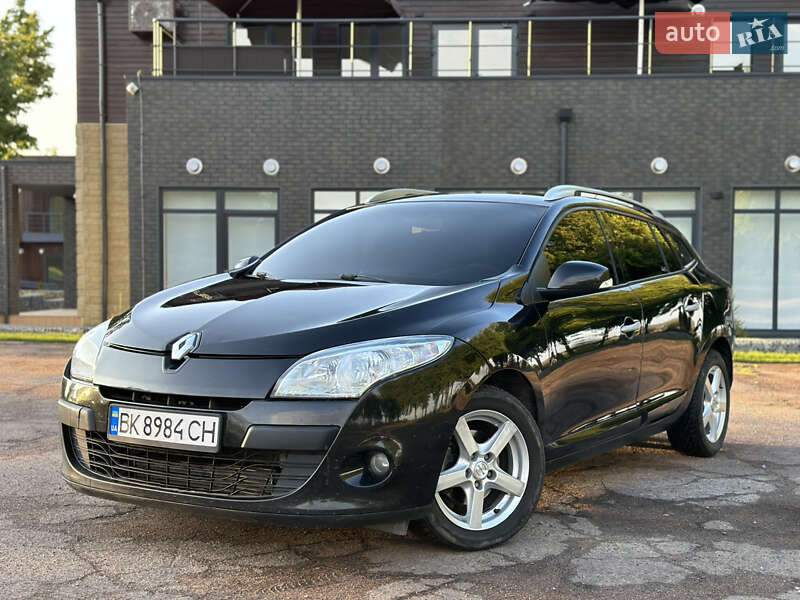 Универсал Renault Megane 2011 в 