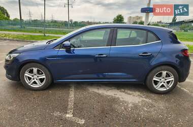 Хэтчбек Renault Megane 2017 в 