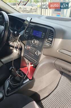 Седан Renault Megane 2019 в 