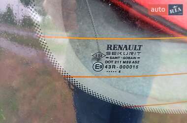 Хэтчбек Renault Megane 2004 в 
