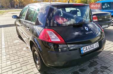 Хэтчбек Renault Megane 2004 в 