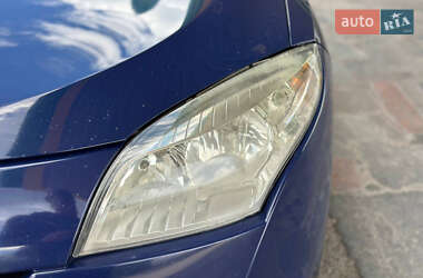 Хетчбек Renault Megane 2010 в 