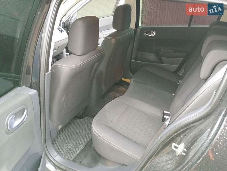 Хэтчбек Renault Megane 2005 в Ивано-Франковске