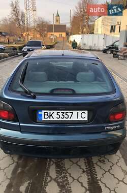 Хэтчбек Renault Megane 1997 в 
