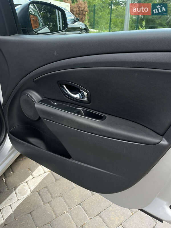Универсал Renault Megane 2014 в Киеве