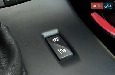 Хэтчбек Renault Megane 2012 в 