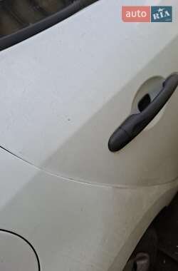 Хэтчбек Renault Megane 2012 в 
