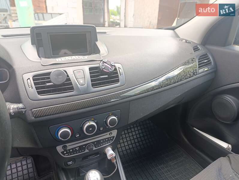 Универсал Renault Megane 2011 в Киеве фото 7 Универсал Renault Megane 2011 в Киеве