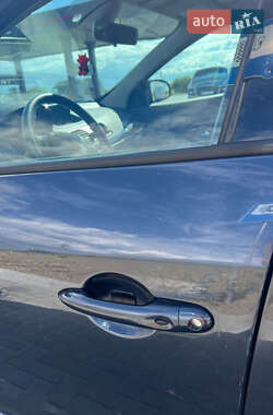 Хэтчбек Renault Megane 2013 в 