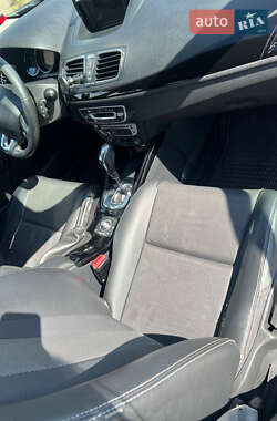 Хэтчбек Renault Megane 2013 в 
