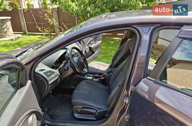 Хэтчбек Renault Megane 2015 в 