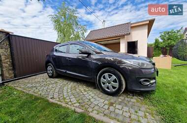 Хэтчбек Renault Megane 2015 в 