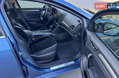 Хэтчбек Renault Megane 2016 в 