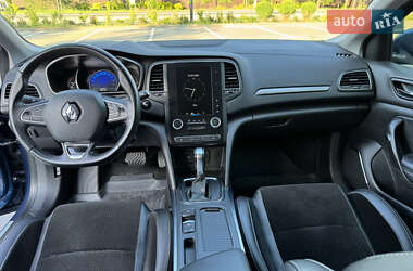 Хэтчбек Renault Megane 2016 в 