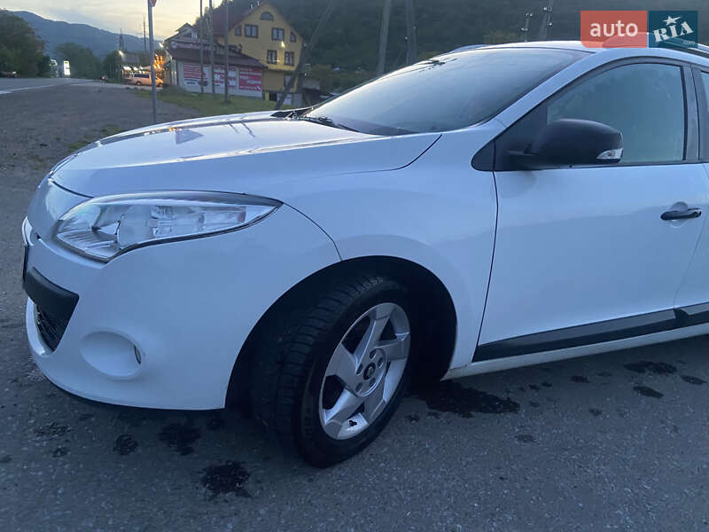 Универсал Renault Megane 2012 в Косове