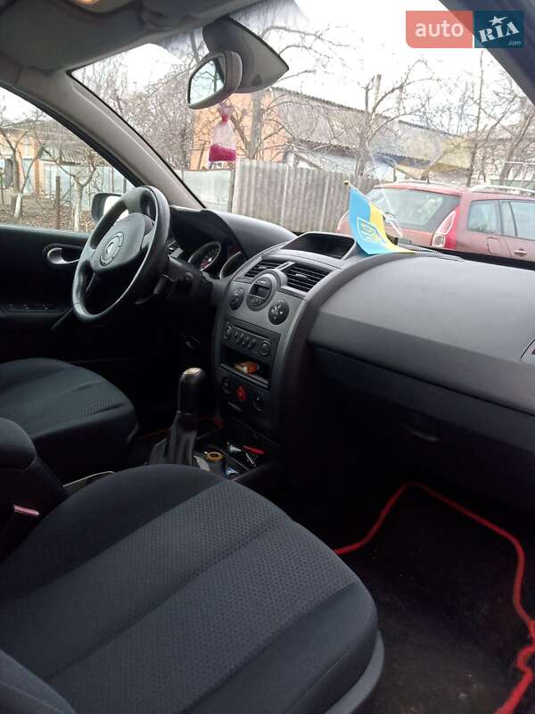 Седан Renault Megane 2004 в Сумах