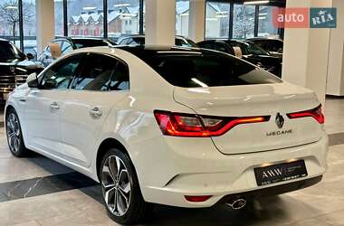 Седан Renault Megane 2018 в 