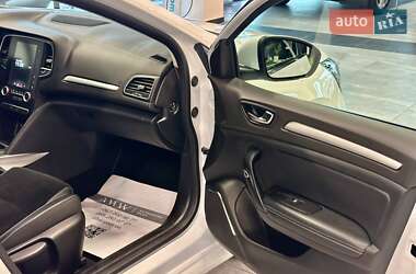 Седан Renault Megane 2018 в 