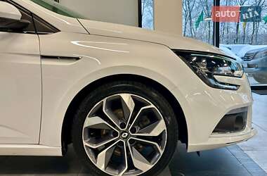 Седан Renault Megane 2018 в 