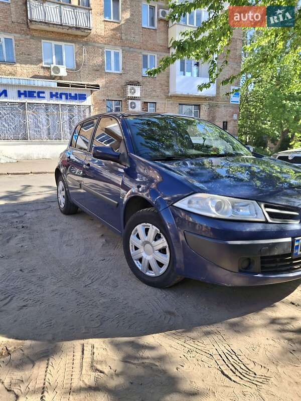 Хэтчбек Renault Megane 2008 в 