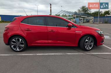 Хэтчбек Renault Megane 2018 в 