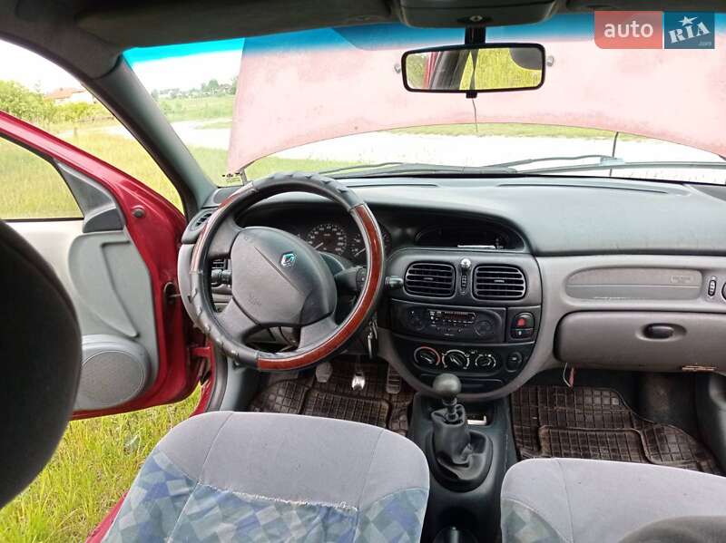 Седан Renault Megane 1998 в Любомле