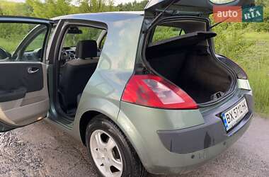 Хэтчбек Renault Megane 2003 в 