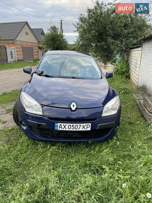 Хэтчбек Renault Megane 2009 в 
