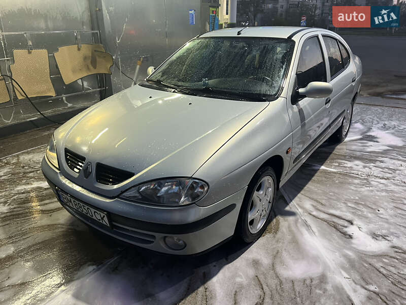 Седан Renault Megane 2002 в Сумах