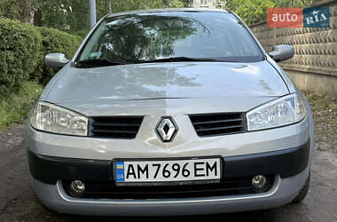 Хэтчбек Renault Megane 2003 в 