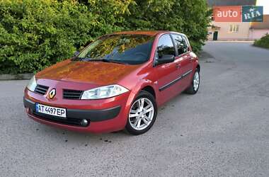 Хэтчбек Renault Megane 2004 в 