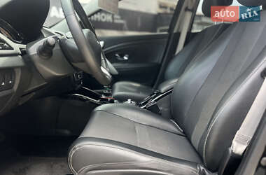 Универсал Renault Megane 2012 в 
