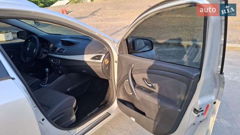 Универсал Renault Megane 2009 в Шепетовке фото 15 Универсал Renault Megane 2009 в Шепетовке